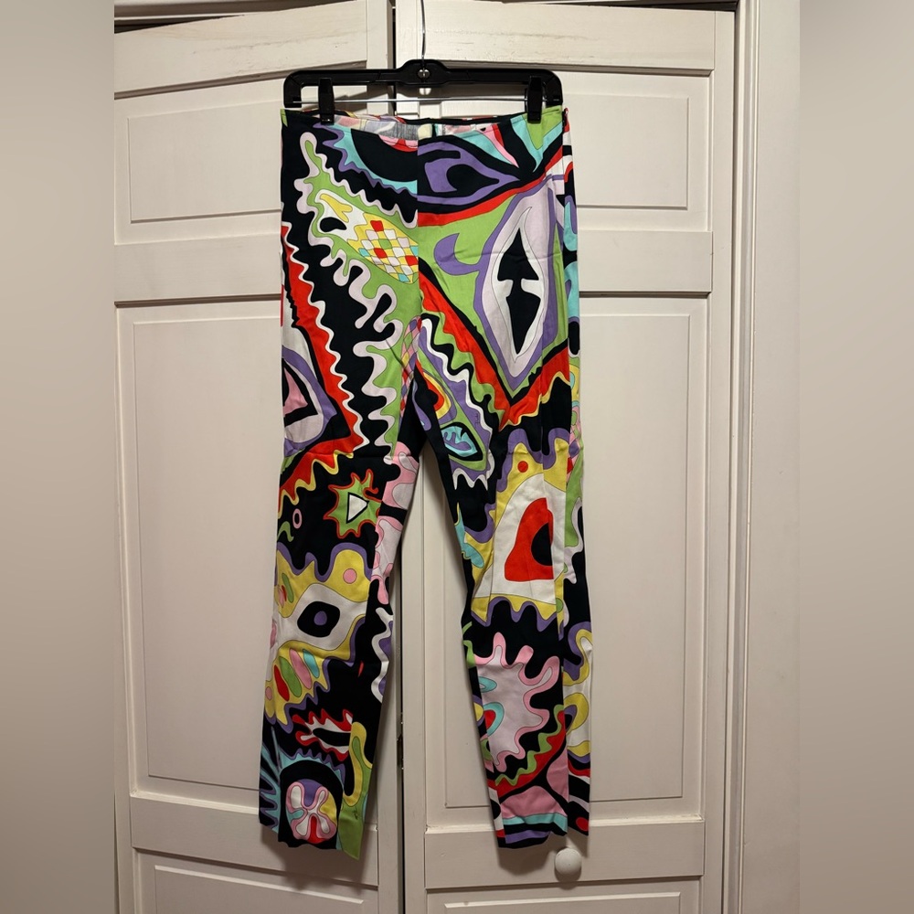 EUC Emilio Pucci Capri pants